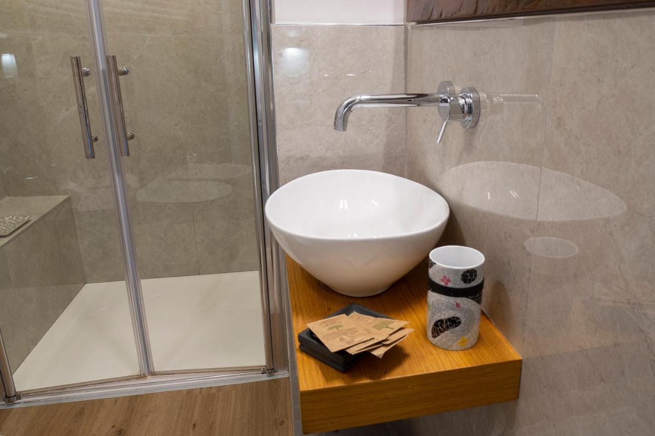 Armadillo House - Elegante Casa Vacanza A Parma Kültér fotó